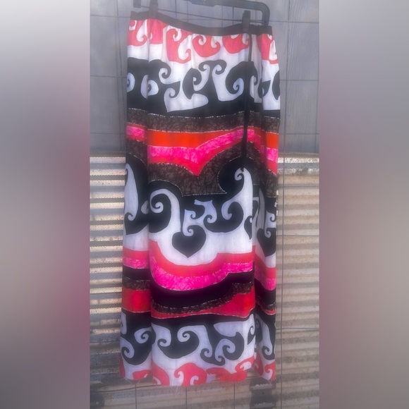 SOLD!! 💸💸Vintage psychedelic wrap skirt - Picture 2 of 10